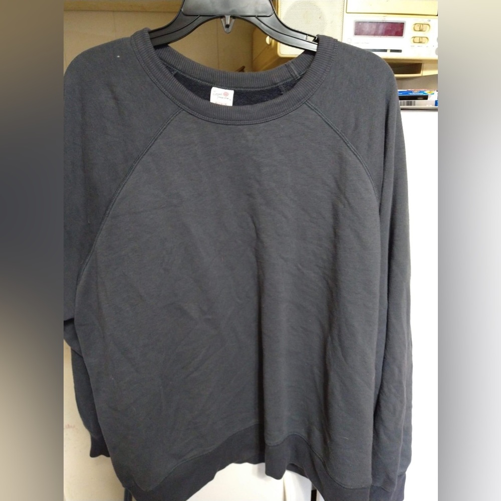 secret treasures dark grey crewneck, size XL